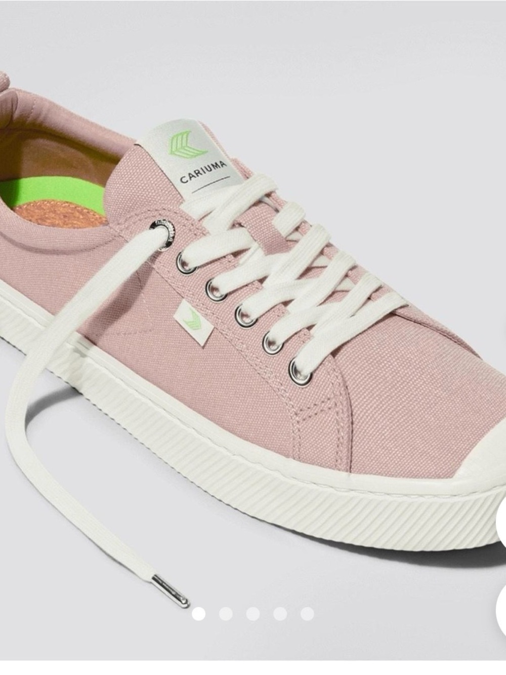 Cariuma OCA Pink Canvas Low-Top Sneakers with Cream Laces